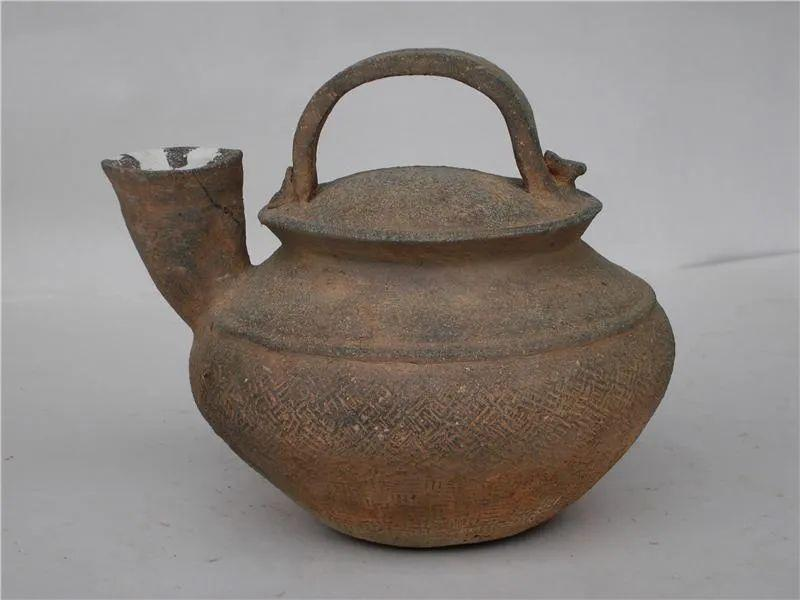 Cuántas historias están ocultas en impresiones pequeñas？