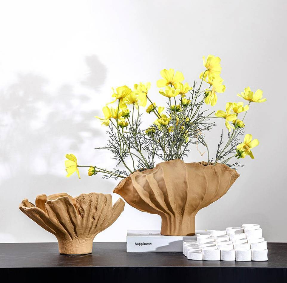 Cerámica tipo de cerámica hecha de arcilla